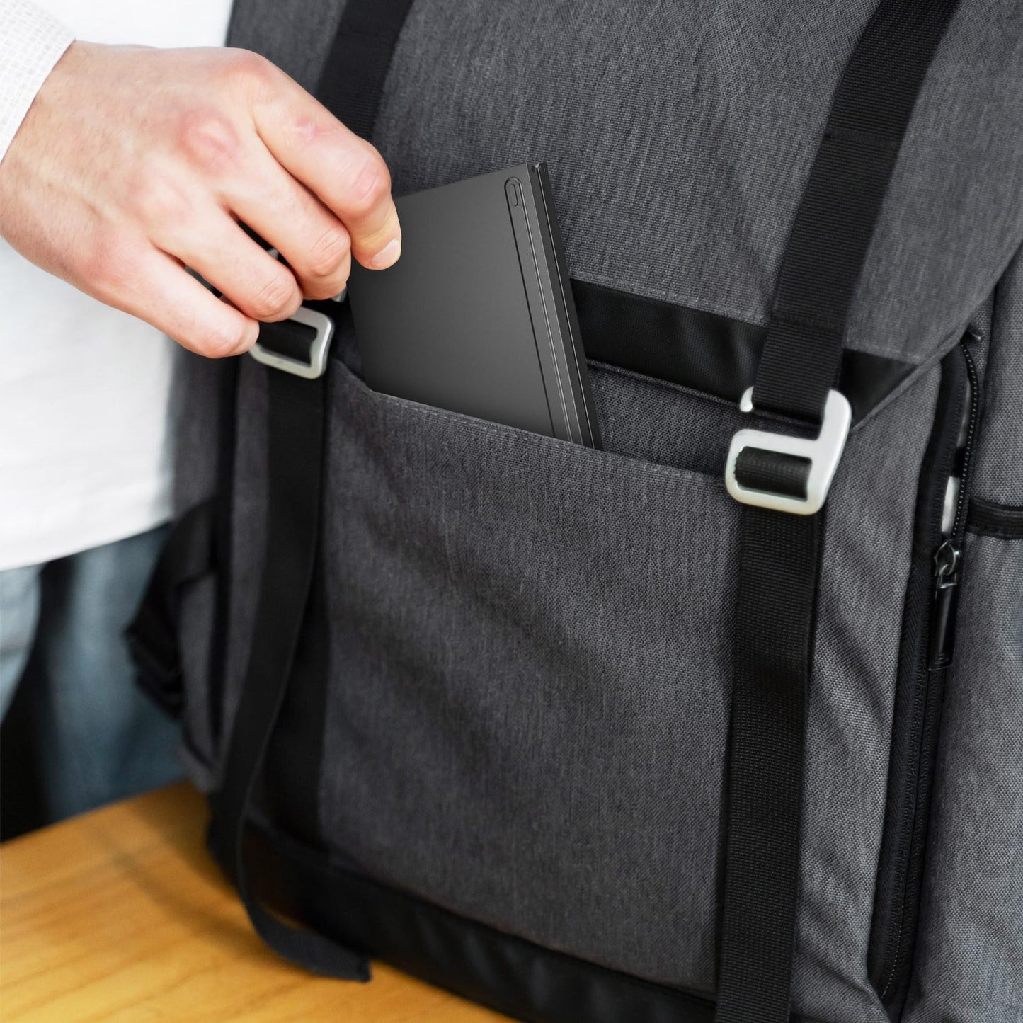 Ultra-Slim Foldable Bluetooth Keyboard – Dual-Mode with Smart Charging